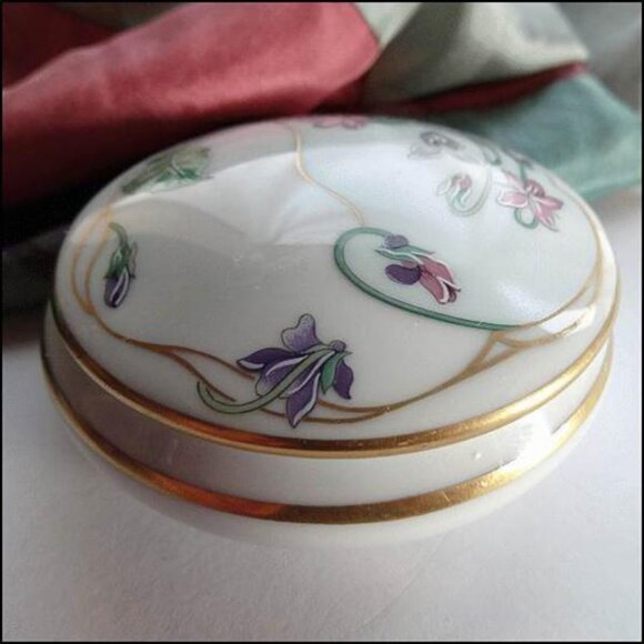 Signed Castel Limoge 22kt Gold Orchid Vintage Trinket Jewelry Box - Picture 4 of 9